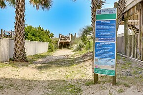 Walk to Cherry Grove Beach: Water-view Haven!