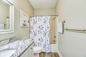 Walk to Cherry Grove Beach: Water-view Haven!