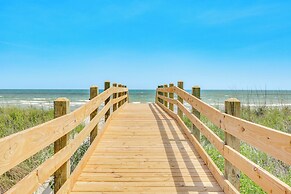 Walk to Cherry Grove Beach: Water-view Haven!