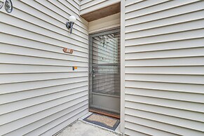 Lakefront Crossville Condo - Fish, Boat & Golf!