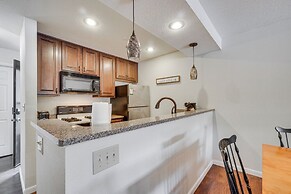 Lakefront Crossville Condo - Fish, Boat & Golf!