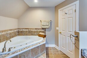 < 1/8 Mi to Boat Ramp: Family Home in Conway