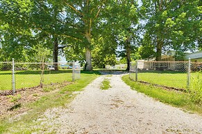 Expansive Florence Home ~ 6 Mi to Downtown!