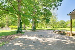 Expansive Florence Home ~ 6 Mi to Downtown!