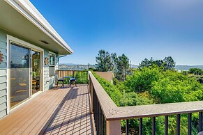 Kelseyville Home w/ Deck & Clear Lake Views!