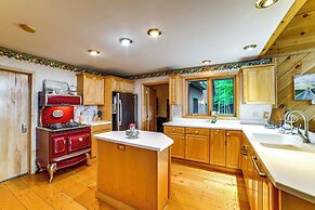 Secluded Oxford Cabin on 75 Acres: Sunset Views!