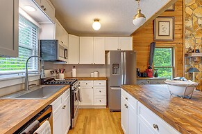 Suches Creekside Cottage w/ Deck & BBQ Grill!