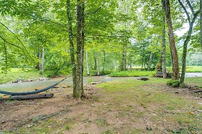 Suches Creekside Cottage w/ Deck & BBQ Grill!