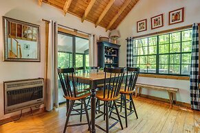 Remote Cooper Creek 'trout House' w/ Hot Tub