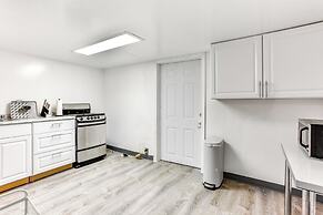 Convenient Apt: 2 Mi to Sprain Ridge Park!