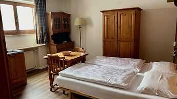 PLOSE Parkhotel & Residence