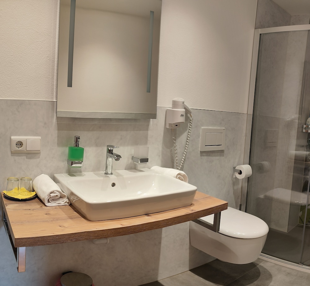 PLOSE Parkhotel & Residence
