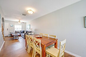 Steps to Beach & Pool Access: Port Aransas Condo