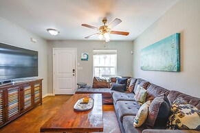 Steps to Beach & Pool Access: Port Aransas Condo