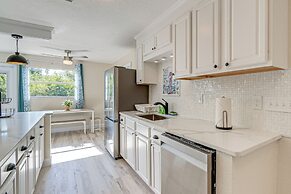 Chic Port Charlotte Home ~ 9 Mi to Englewood Beach