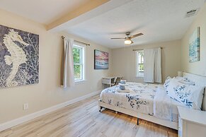 Chic Port Charlotte Home ~ 9 Mi to Englewood Beach