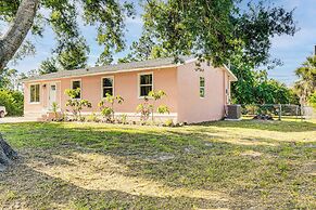 Chic Port Charlotte Home ~ 9 Mi to Englewood Beach