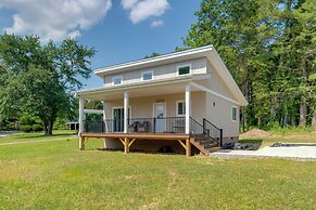 Peaceful Hendersonville Home < 2 Mi to Main St!