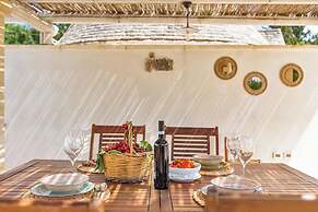 4023 Trullo Domi by Perle di Puglia