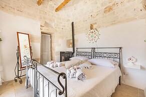 4023 Trullo Domi by Perle di Puglia