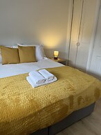 Hive Stays, Sleeps 3, Free Parking, Wifi, Smart Tv