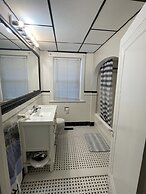 Roomy Beachfront Apartment, Deck, Game Room! 2 Bedroom Apts by RedAwni