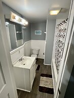 Roomy Beachfront Apartment, Deck, Game Room! 2 Bedroom Apts by RedAwni