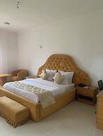 ROSES REGENCY HOTEL & SUITES