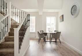 Brand New Luxury Self Contained Flat