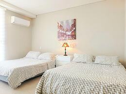 Exclusive Apartment with Jacuzzi by BB