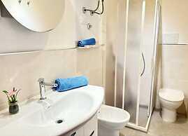 Luminous Apartment Near Lido dei Pini - Beahost