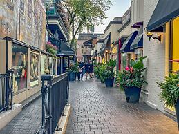 Bellair Yorkville