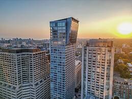 Bellair Yorkville