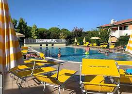 Bright Apartment 300 mt From the Beach - Beahost