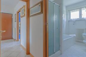 Sunflowers Home in Mandello del Lario