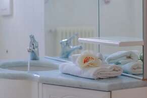 Sunflowers Home in Mandello del Lario