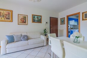 Sunflowers Home in Mandello del Lario