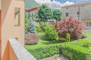 Sunflowers Home in Mandello del Lario