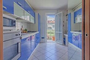 Sunflowers Home in Mandello del Lario