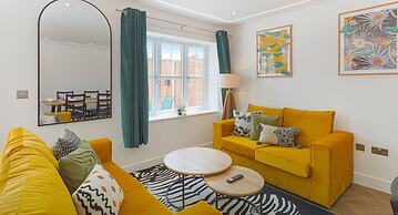 Cove Road Houses by Redwood Stays