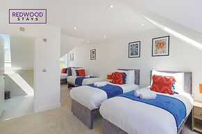 Cove Road Houses by Redwood Stays