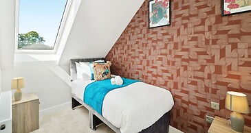Cove Road Houses by Redwood Stays