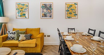 Cove Road Houses by Redwood Stays