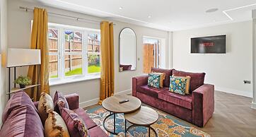Cove Road Houses by Redwood Stays