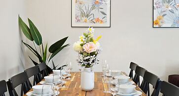 Cove Road Houses by Redwood Stays