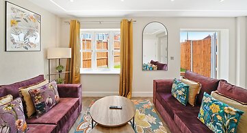 Cove Road Houses by Redwood Stays