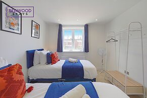Cove Road Houses by Redwood Stays