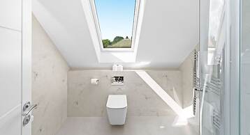 Cove Road Houses by Redwood Stays