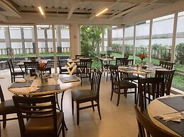 Elegance Suítes Jardins