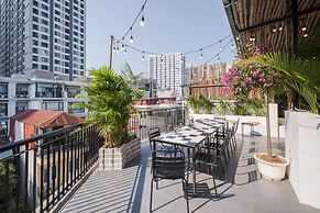 UNIQUE Creative Apartment w SKY View